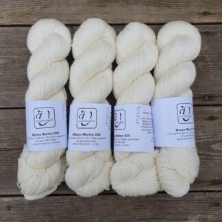 Milano Merino Silke i färgen Natur - Underbart garns Design