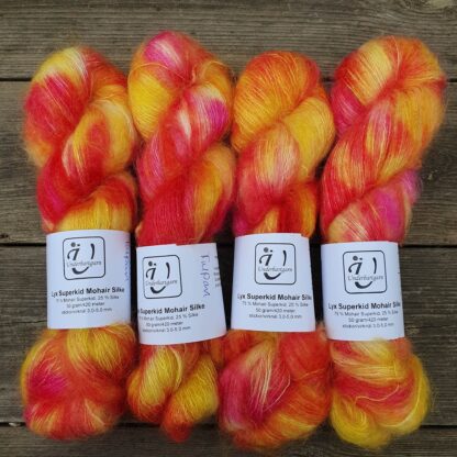 Lyx Superkid Mohair Silke i färgen Tulpan - Underbart garns Design - Bild 3