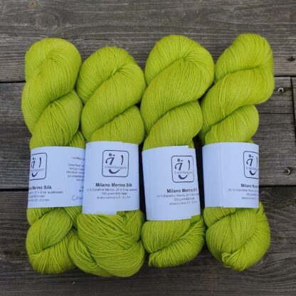 Milano Merino Silke i färgen Chartreuse - Underbart garns Design