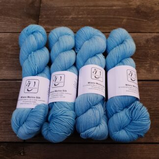 Milano Merino Silke i färgen Sea - Underbart garns Design