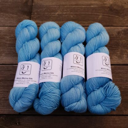 Milano Merino Silke i färgen Sea - Underbart garns Design
