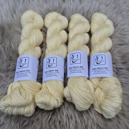 Baby Alpaca Silk - Smörkräm - Underbart garns Design - Bild 2