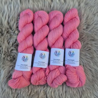 Pure Delight i färgen Rosa Meloner - Underbart garns Design