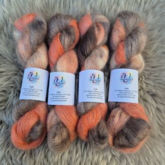 Lyx i färgen Sand & Coral - Underbart garns Design